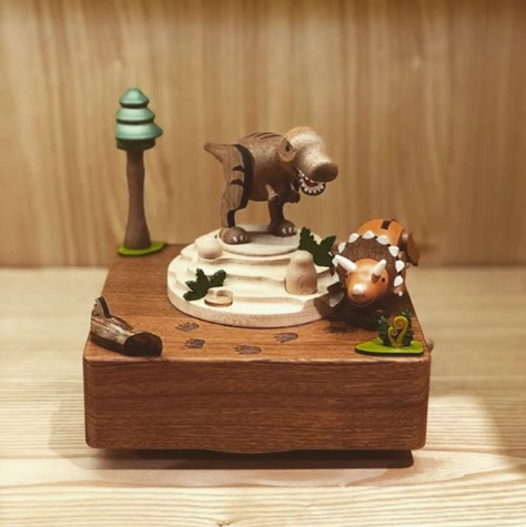 Jurassic World Music Box - High Quality Wooden Hand-Crafted Music